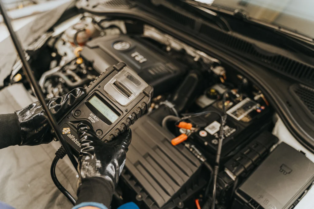 White Recovery | How to Enhance the Lifespan of Your Car Battery White Recovery | How to Enhance the Lifespan of Your Car Battery